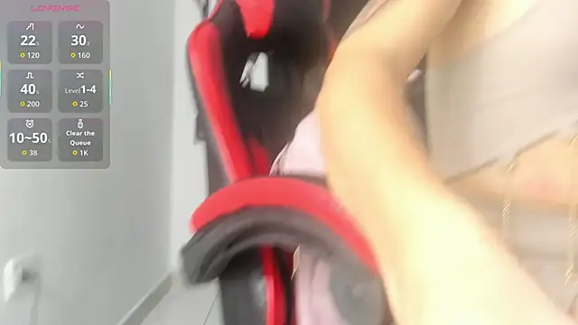 Nicol TransGirl online show from 4, 12, 2025