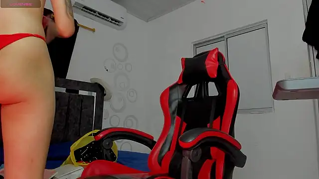 Nicol TransGirl online show from 6, 2, 2026