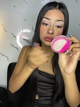 Miss karol online show from 6, 3, 2025