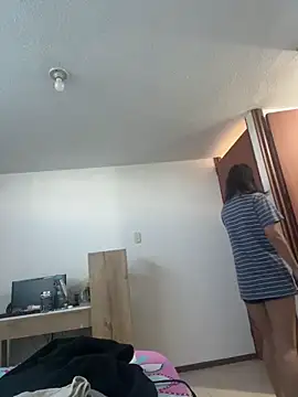 Snapshot of LiLy_kIndly chatting on 25, 10, 2025 LiLy kIndly online show from 25, 10, 2025