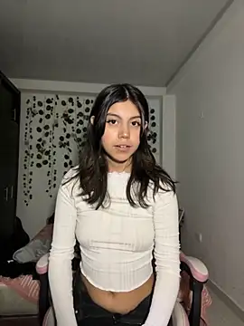 Snapshot of LiLy_kIndly chatting on 16, 11, 2025 LiLy kIndly online show from 16, 11, 2025