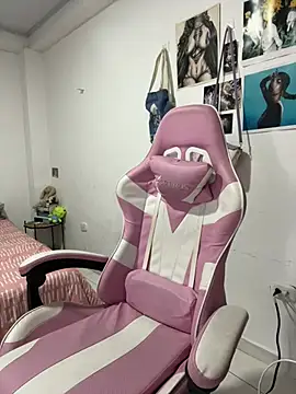 Snapshot of LiLy_kIndly chatting on 8, 3, 2026 LiLy kIndly online show from 8, 3, 2026