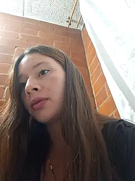 Mariana Alvarez online show from 25, 1, 2025