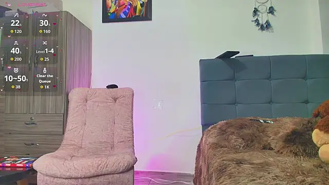 Sophie Astor online show from 17, 12, 2025