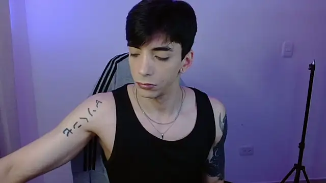 H3ll B0I online show from 8, 3, 2026