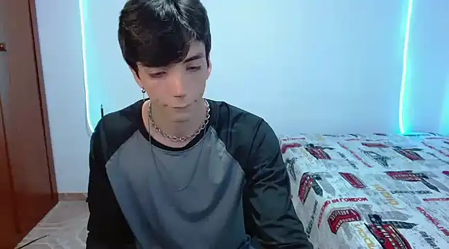 H3ll B0I online show from 6, 3, 2025