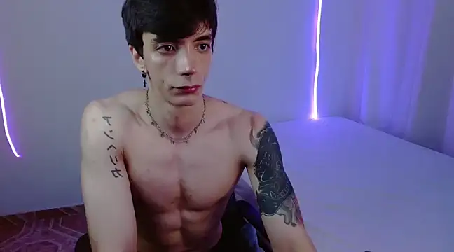 H3ll B0I online show from 8, 2, 2025