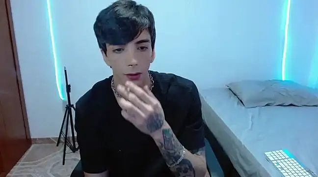 H3ll B0I online show from 10, 3, 2025