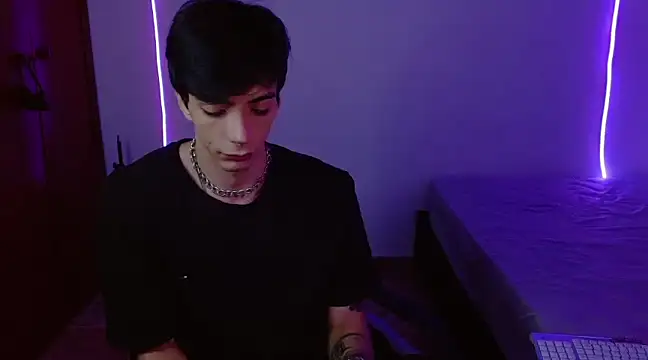 H3ll B0I online show from 11, 3, 2025