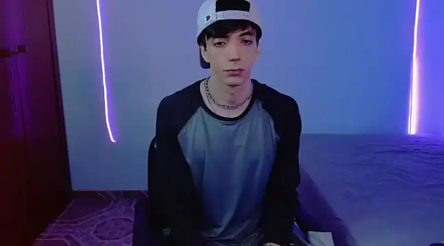 H3ll B0I online show from 17, 2, 2025