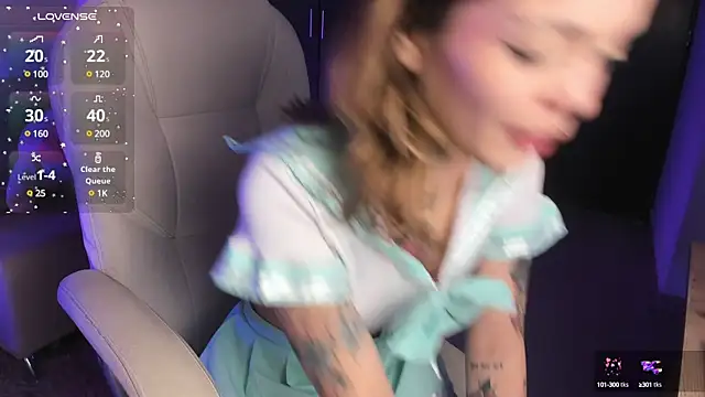 sabrinamoonie online show from 28, 2, 2025