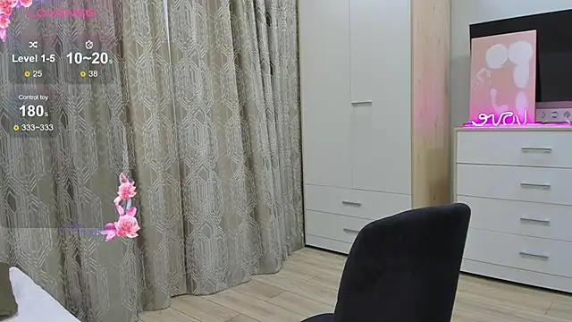  dkny  online show from 19, 10, 2025