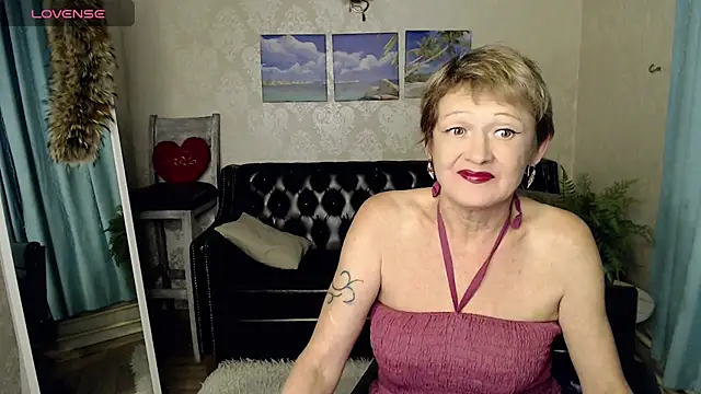 SexyGrandma  online show from 17, 10, 2025