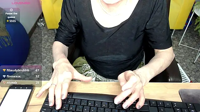 SexyGrandma  online show from 25, 2, 2025
