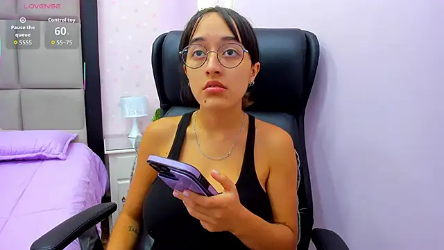 MelodyWinx online show from 2, 11, 2025