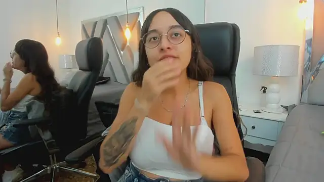 MelodyWinx online show from 21, 10, 2025