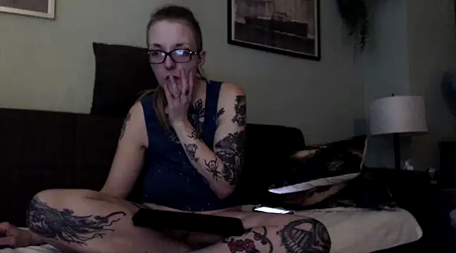 Astrid-Gilbert online show from 2, 3, 2025