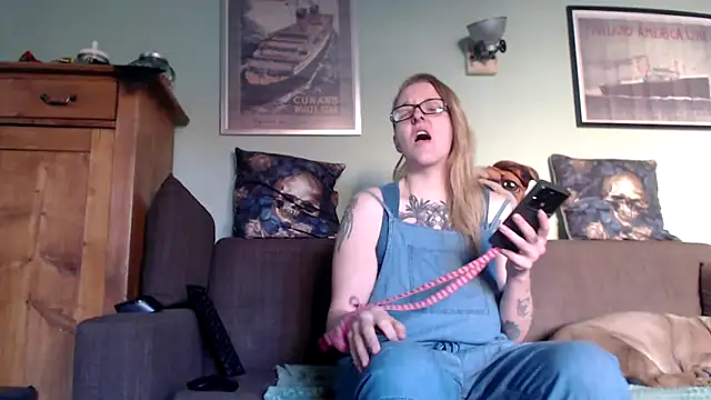 Astrid-Gilbert online show from 18, 3, 2025