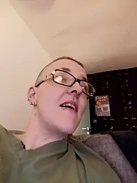 Astrid-Gilbert online show from 3, 2, 2025