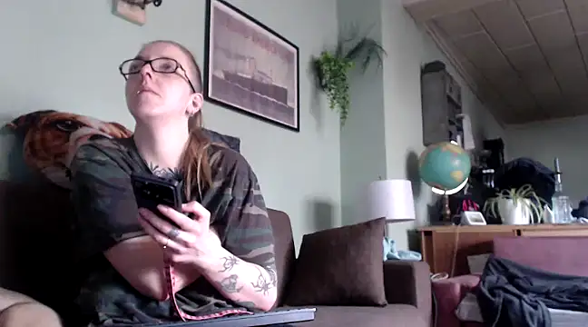 Astrid-Gilbert online show from 26, 2, 2025