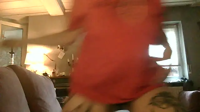 Astrid-Gilbert online show from 15, 12, 2025