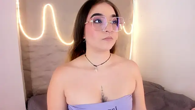 Shanntal  online show from 10, 2, 2026