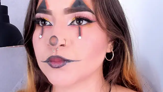 Shanntal  online show from 3, 10, 2025