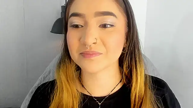 Shanntal  online show from 10, 10, 2025