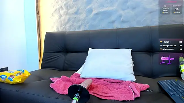 Shanntal  online show from 8, 3, 2025