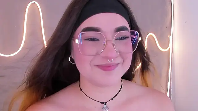 Shanntal  online show from 13, 3, 2026