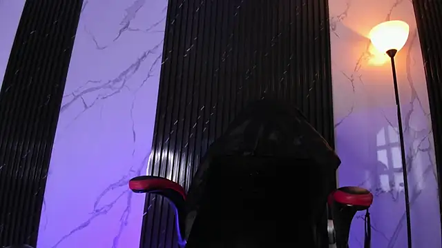 SadieManson  online show from 21, 3, 2025