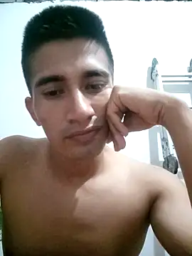 Snapshot of LoonyIdiot chatting on 8, 4, 2026 LoonyIdiot online show from 8, 4, 2026