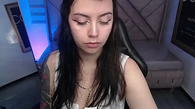 Hela v online show from 10, 5, 2026