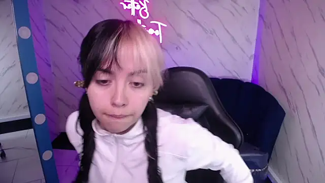 Snapshot of Hela_v chatting on 7, 2, 2026 Hela v online show from 7, 2, 2026