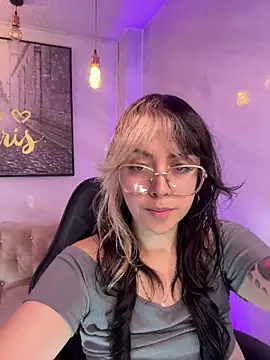 Hela v online show from 5, 3, 2026