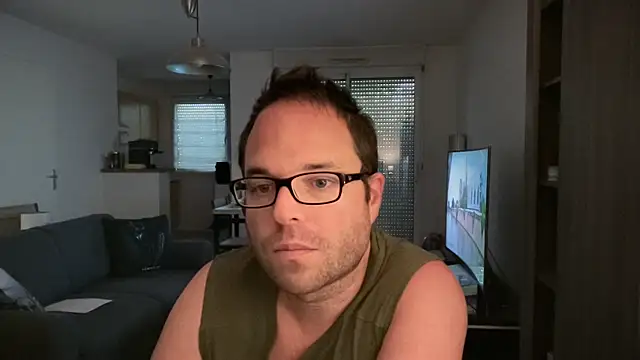 Funnyjul31 online show from 18, 5, 2026