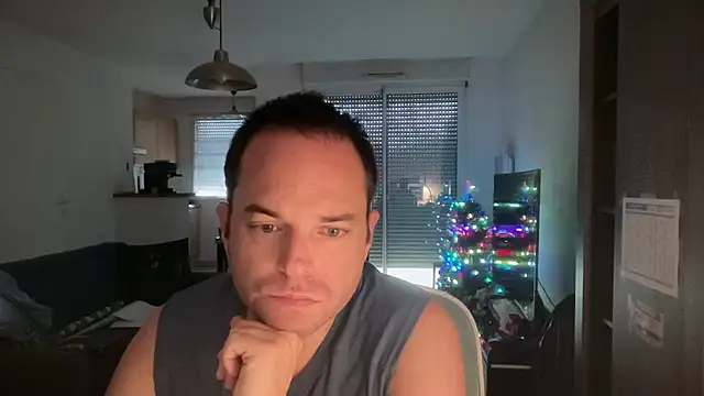 Funnyjul31 online show from 20, 12, 2025