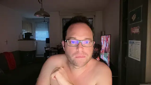 Funnyjul31 online show from 25, 3, 2026