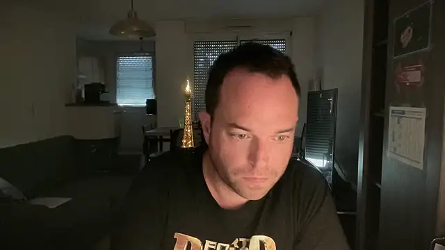 Funnyjul31 online show from 12, 4, 2026