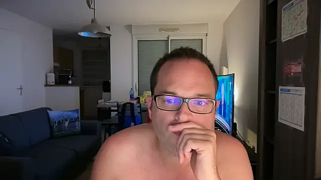 Funnyjul31 online show from 26, 10, 2025