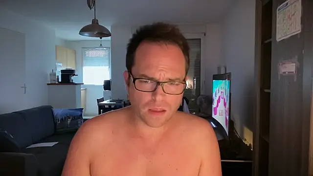 Funnyjul31 online show from 30, 9, 2025