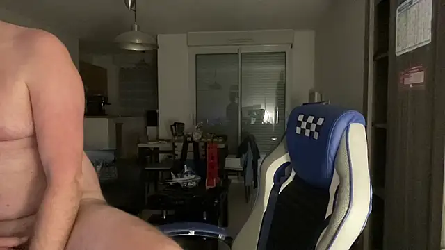 Funnyjul31 online show from 16, 3, 2025