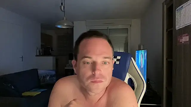 Funnyjul31 online show from 15, 3, 2025