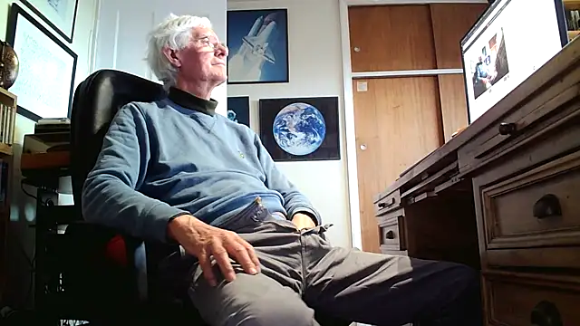 Snapshot of bigears chatting on 25, 2, 2026 bigears online show from 25, 2, 2026