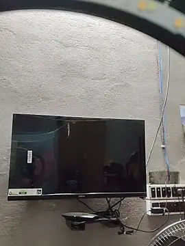 Snapshot of birds0641 chatting on 27, 10, 2025 birds0641 online show from 27, 10, 2025