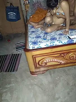 Snapshot of birds0641 chatting on 21, 11, 2025 birds0641 online show from 21, 11, 2025