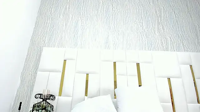 violet gray  online show from 16, 3, 2025