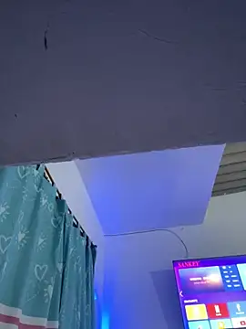Snapshot of my_cam chatting on 12, 4, 2026 my cam online show from 12, 4, 2026