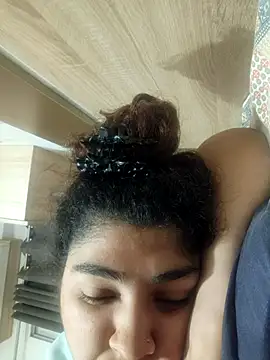 naina78910 online show from 24, 10, 2025