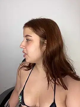 lia foxxy71 online show from 9, 5, 2026